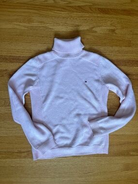 100% Cotton Light Pink Turtleneck from Tommy Hilfiger (Size Small)